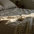 Sypialnia w stylu hygge – inspiracje